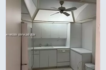 300 Bayview Dr #707, Sunny Isles Beach, FL 33160 - Photo 13