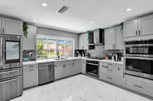 9774 NW 19th Pl, Sunrise, FL 33322 - Photo 11