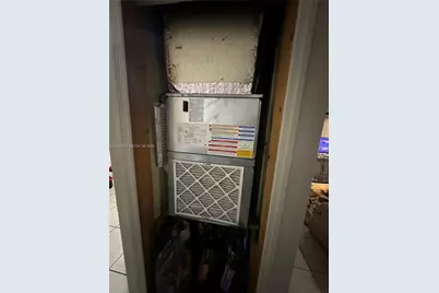 10229 SW 175th St, Miami, FL 33157 - Photo 3