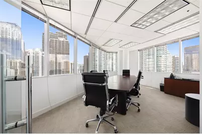 1001 Brickell Bay Dr #2112, Miami, FL 33131 - Photo 9