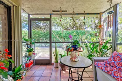 8025 NW 15th Mnr #8025, Plantation, FL 33322 - Photo 13