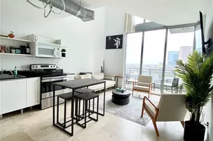 690 SW 1st Ct, Miami, FL 33130 - Photo 5