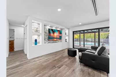 13421 SW 52nd St, Miami, FL 33175 - Photo 7