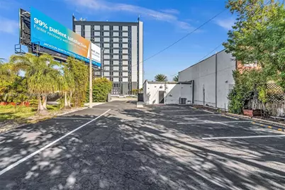 650 NE 167th St, Miami, FL 33162 - Photo 11