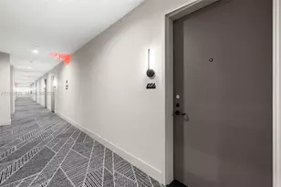 159 NE 6th St, Miami, FL 33132 - Photo 19