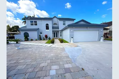 19230 NW 87th Pl, Hialeah, FL 33018 - Photo 7