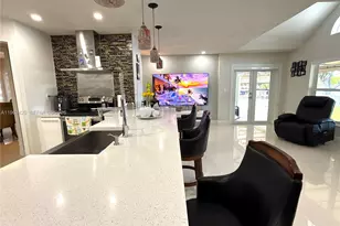 19230 NW 87th Pl, Hialeah, FL 33018 - Photo 29