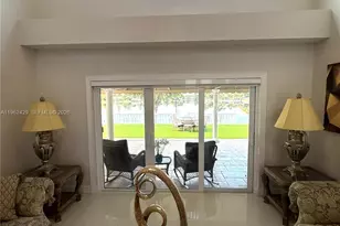 19230 NW 87th Pl, Hialeah, FL 33018 - Photo 25