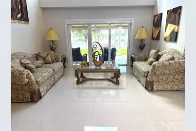 19230 NW 87th Pl, Hialeah, FL 33018 - Photo 23