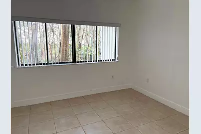 2445 SW 18th Ter #915, Fort Lauderdale, FL 33315 - Photo 9