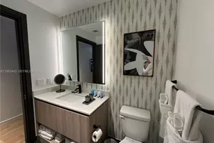 398 NE 5th St, Miami, FL 33132 - Photo 9