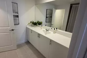 12486 SW 248, Miami, FL 33032 - Photo 9