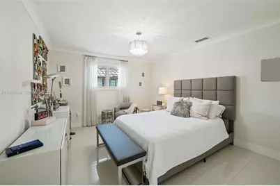 16140 Aberdeen Way, Miami Lakes, FL 33014 - Photo 27