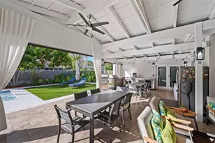 16140 Aberdeen Way, Miami Lakes, FL 33014 - Photo 45