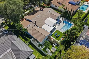 16140 Aberdeen Way, Miami Lakes, FL 33014 - Photo 53