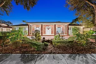 16140 Aberdeen Way, Miami Lakes, FL 33014 - Photo 3