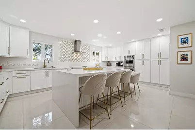 16140 Aberdeen Way, Miami Lakes, FL 33014 - Photo 15