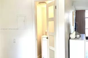 9423 S Hollybrook Lake Dr, Pembroke Pines, FL 33025 - Photo 7