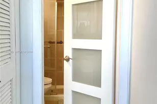 9423 S Hollybrook Lake Dr, Pembroke Pines, FL 33025 - Photo 39