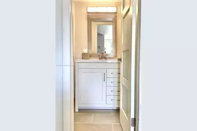 9423 S Hollybrook Lake Dr #106, Pembroke Pines, FL 33025 - Photo 9