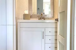 9423 S Hollybrook Lake Dr, Pembroke Pines, FL 33025 - Photo 9