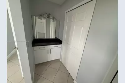 948 E 47th St #2nd Floor, Hialeah, FL 33013 - Photo 17