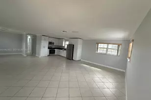 948 E 47th St, Hialeah, FL 33013 - Photo 5