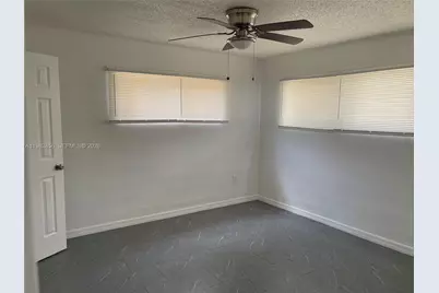 907 20th N St #B, Fort Pierce, FL 34950 - Photo 11