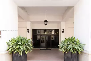 10 Aragon Ave, Coral Gables, FL 33134 - Photo 9