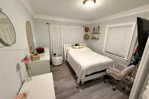 300 SW 71st Ave, Miami, FL 33144 - Photo 9