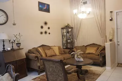 7645 NW 19th Ct #1, Pembroke Pines, FL 33024 - Photo 3