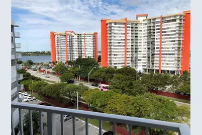 1300 NE Miami Gardens Dr #804E, Miami, FL 33179 - Photo 13