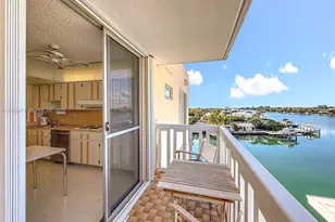 8530 Byron Ave, Miami Beach, FL 33141 - Photo 23