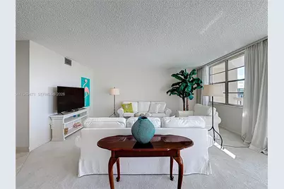 8530 Byron Ave #505, Miami Beach, FL 33141 - Photo 11
