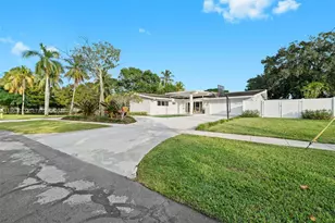 400 SW 62nd Ave, Plantation, FL 33317 - Photo 7