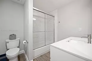 400 SW 62nd Ave, Plantation, FL 33317 - Photo 27