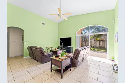 15480 SW 150th St, Miami, FL 33196 - Photo 13
