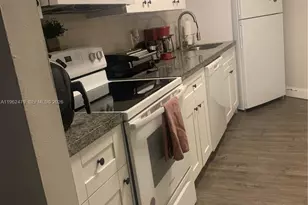 505 Spencer Dr, West Palm Beach, FL 33409 - Photo 3