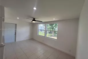 7313 NW 57th Ct, Tamarac, FL 33321 - Photo 7