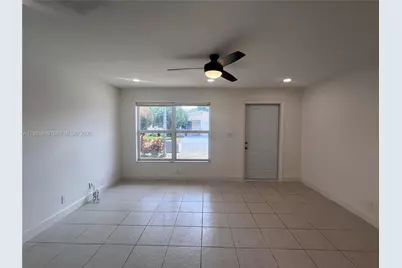 7313 NW 57th Ct, Tamarac, FL 33321 - Photo 5