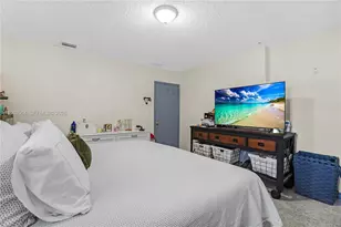 4630 SW 97th Ave, Miami, FL 33165 - Photo 11