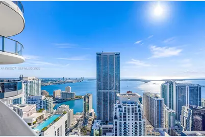 1000 Brickell Plz #PH6002, Miami, FL 33131 - Photo 27