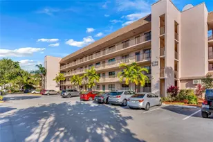 2606 NW 104th Ave, Sunrise, FL 33322 - Photo 3