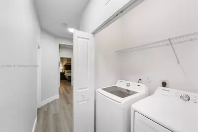 549 NE 206th Ln, Miami, FL 33179 - Photo 21