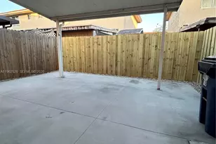 8079 NW 8th St, Miami, FL 33126 - Photo 23