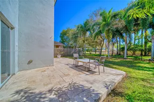 3228 SE 3rd Dr, Homestead, FL 33033 - Photo 9