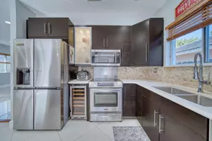 3228 SE 3rd Dr, Homestead, FL 33033 - Photo 5
