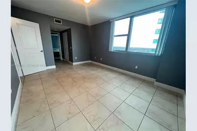 2641 N Flamingo Rd #1701N, Sunrise, FL 33323 - Photo 13