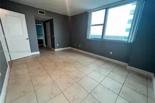 2641 N Flamingo Rd, Sunrise, FL 33323 - Photo 13