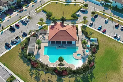 11438 W 34th Ct, Hialeah, FL 33018 - Photo 25
